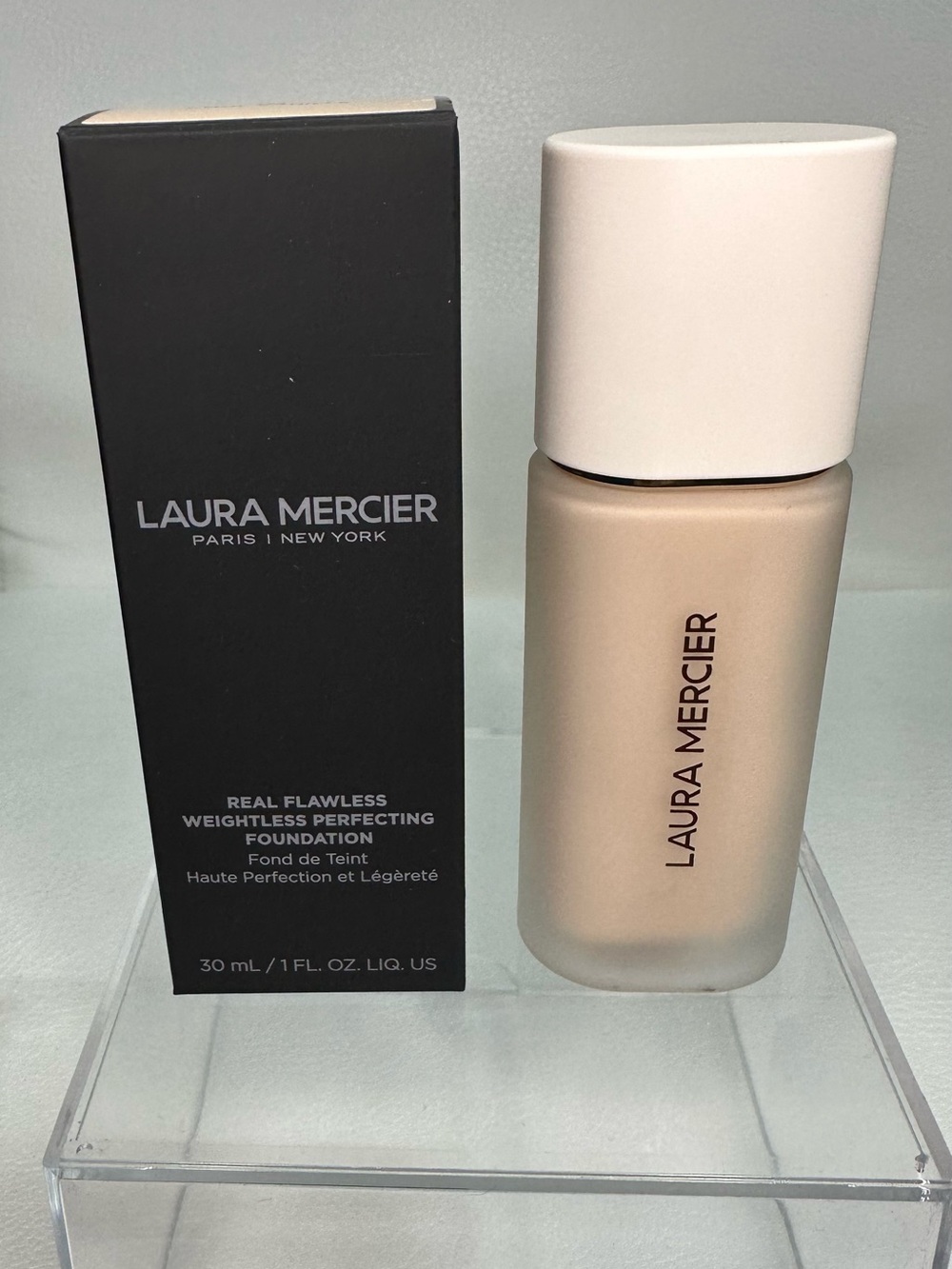 laura mercier Real Flawless Foundation - Neutral Beige Bottle
